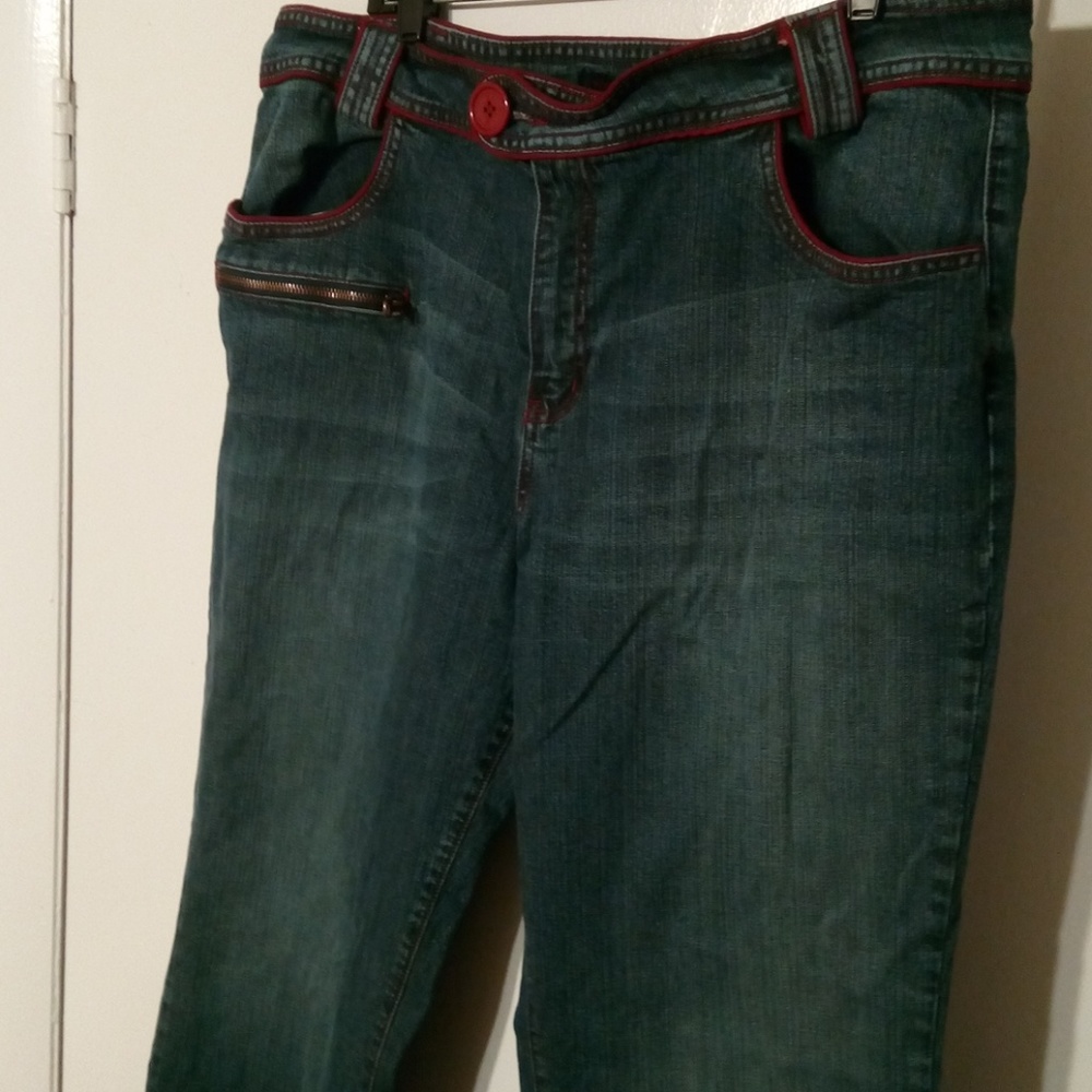 Vigoss 23/24 jeans red accent buttons & stiching